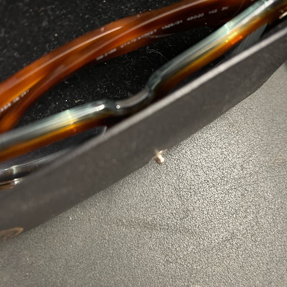Ray-Ban RB2186 State Street eyeglasses frame with minor nose grip issue.